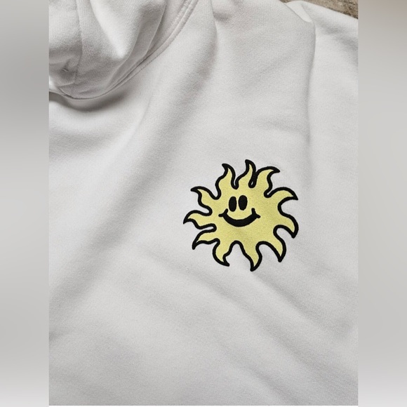 NWOT Day Dreamer Flyer White Hoodie Sweat Shirt Happy Saturday Mushroom Size Sm - Picture 7 of 9